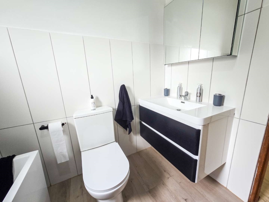 3 Bedroom Property for Sale in Stilbaai Wes Western Cape